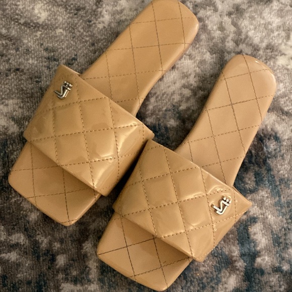Shane Justin Sandals - Picture 1 of 2